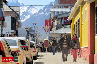 12:17 hs. El centro de Ushuaia con 9°C