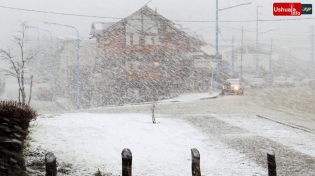 09:46 hs. La nieve vuelve a cubrir la ciudad