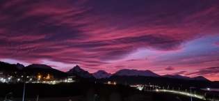 08:42 hs. magnífico amanecer en Ushuaia