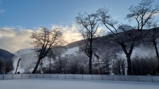 12:06 hsPaisaje nevado en Cerro Castor.